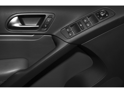 2015 Volkswagen Tiguan 2WD 4dr Auto SEL