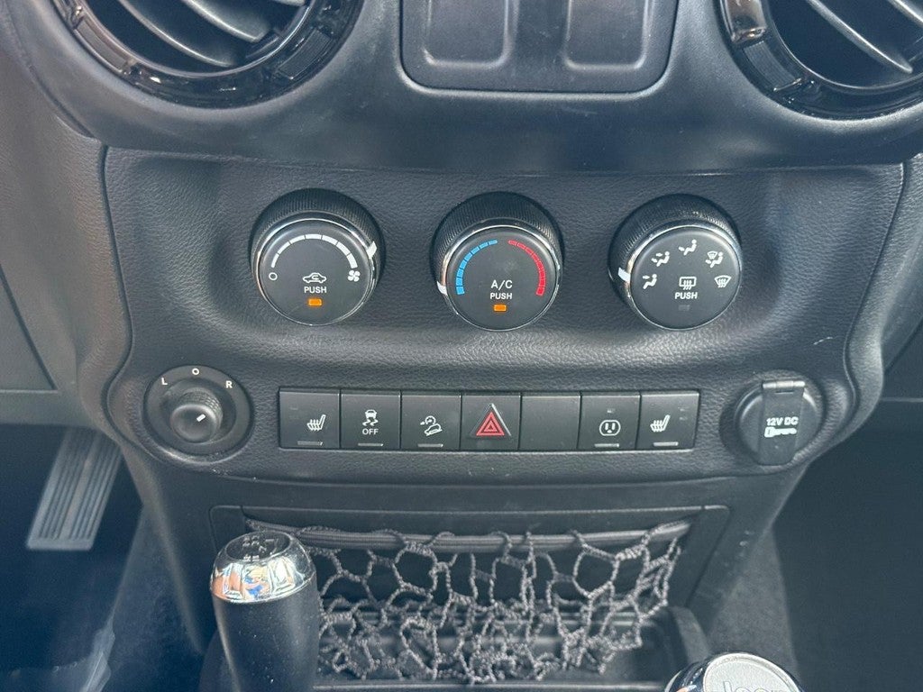 2015 Jeep Wrangler 4WD 2dr Altitude