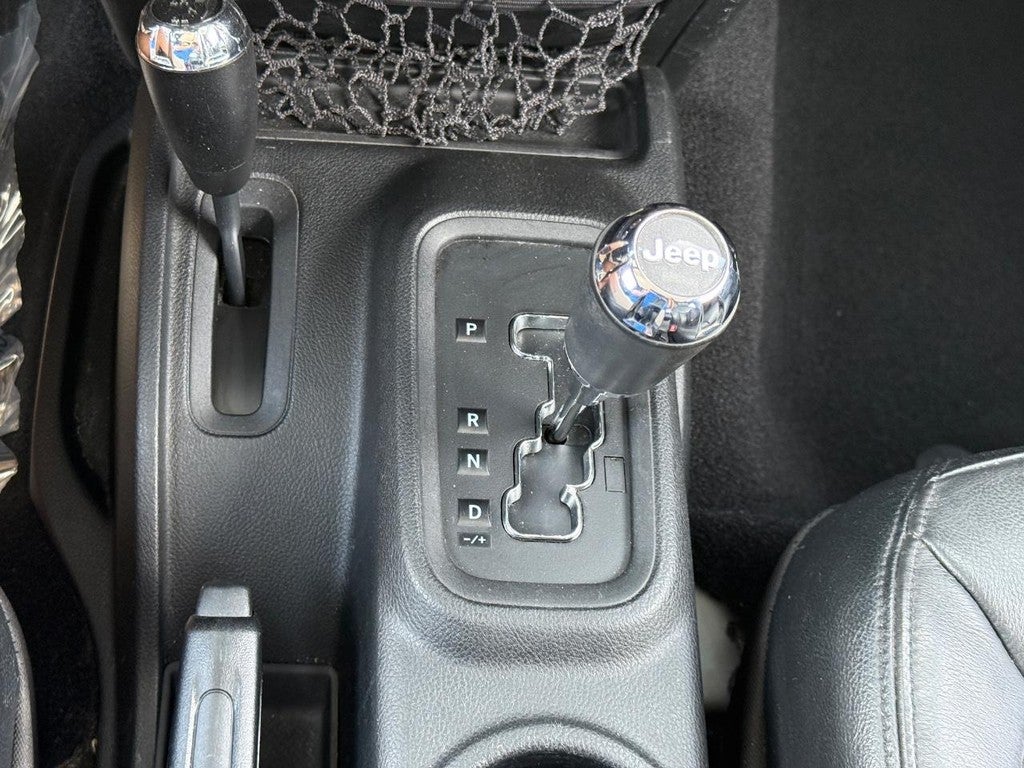 2015 Jeep Wrangler 4WD 2dr Altitude