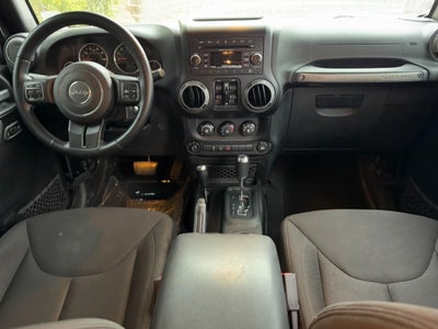 2015 Jeep Wrangler Unlimited 4WD 4dr Sport