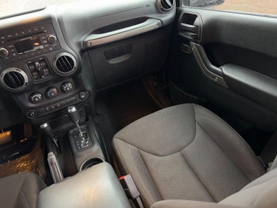 2015 Jeep Wrangler Unlimited 4WD 4dr Sport