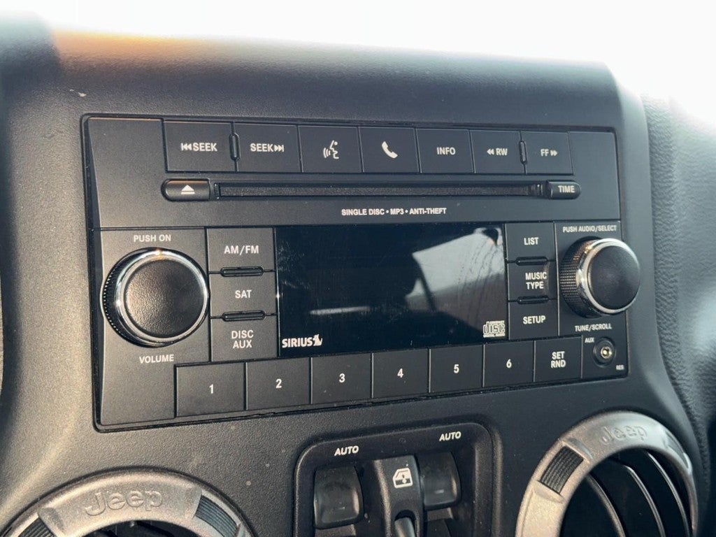 2015 Jeep Wrangler Unlimited 4WD 4dr Sport