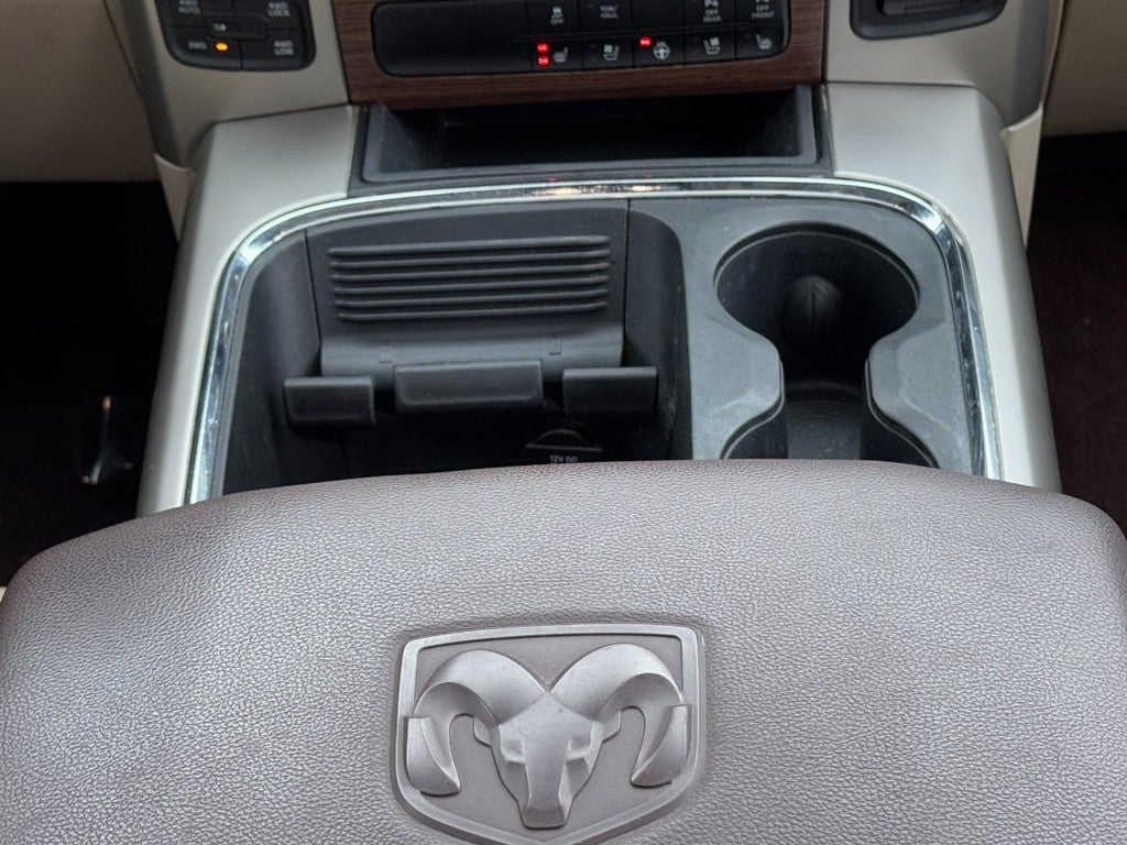 2018 RAM 1500 Laramie 4x4 Crew Cab 5'7" Box