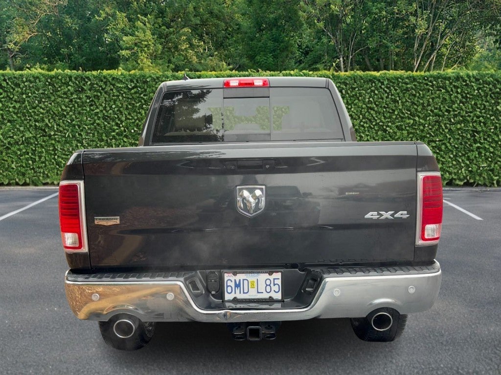 2018 RAM 1500 Laramie 4x4 Crew Cab 5'7" Box