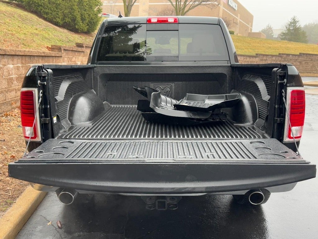 2018 RAM 1500 Laramie 4x4 Crew Cab 5'7" Box