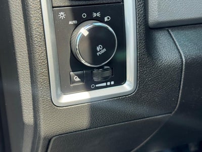 2019 RAM 1500 Classic Big Horn 4x4 Crew Cab 6'4" Box