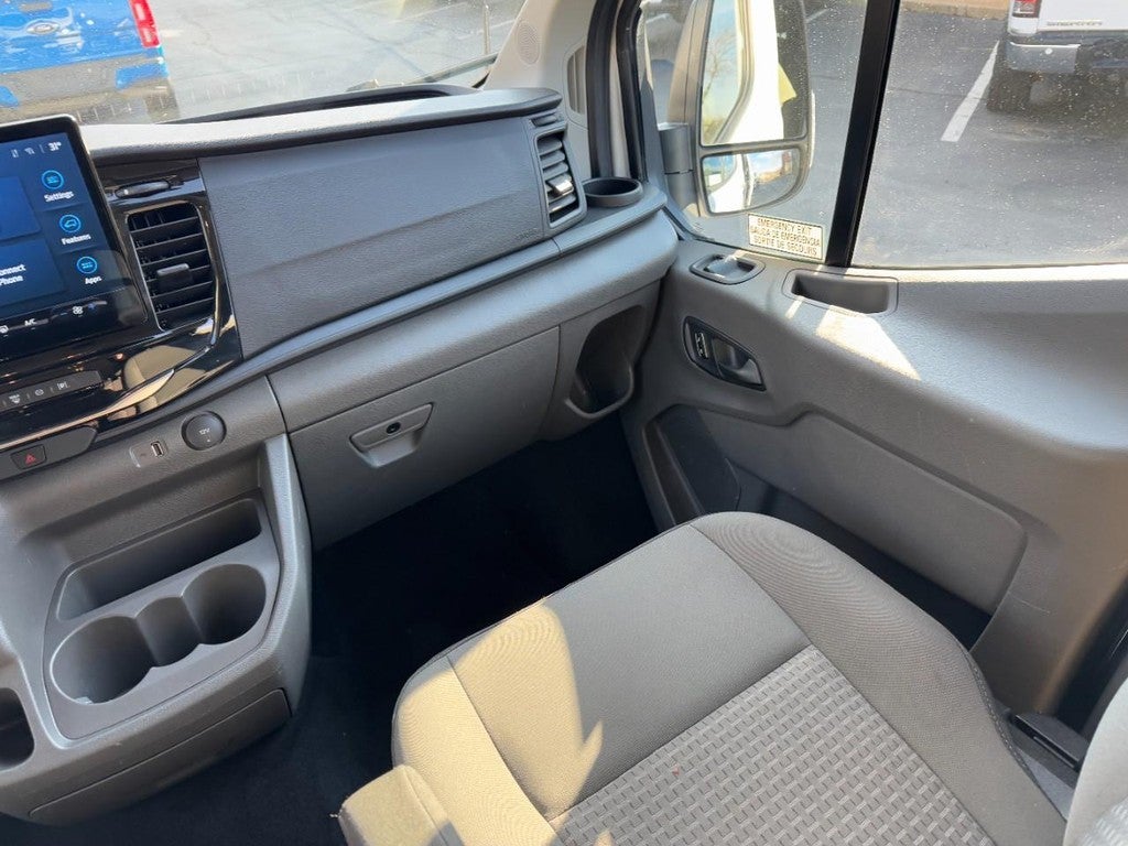 2024 Ford Transit Passenger Wagon T-350 148