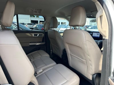 2023 Ford Explorer XLT 4WD
