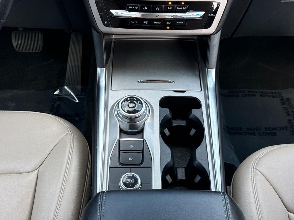 2023 Ford Explorer XLT 4WD