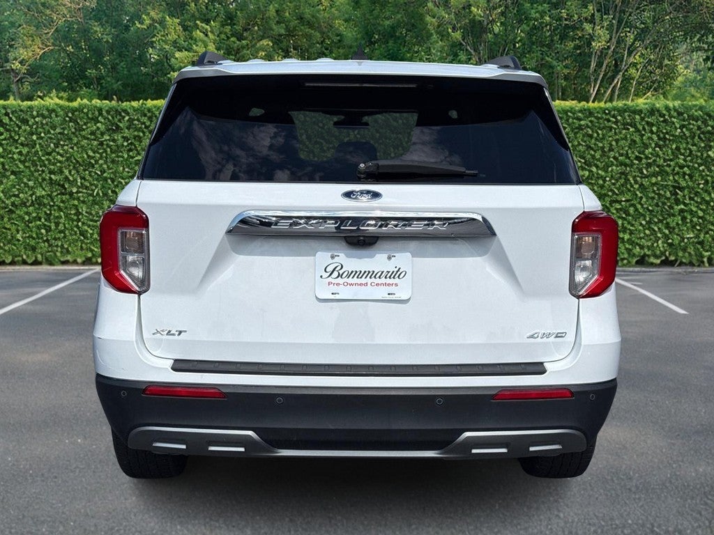 2023 Ford Explorer XLT 4WD