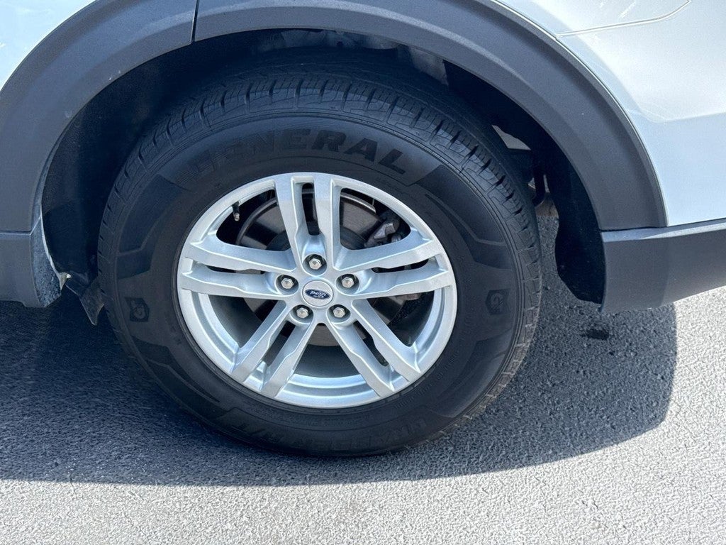 2023 Ford Explorer XLT 4WD