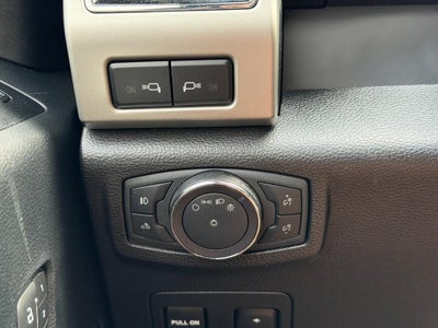 2019 Ford F-150 LARIAT 4WD SuperCrew 5.5' Box