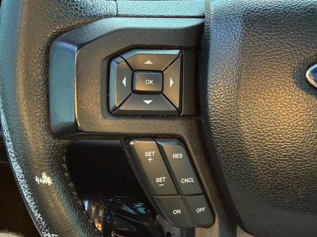 2015 Ford F-150 4WD SuperCrew 145" XLT