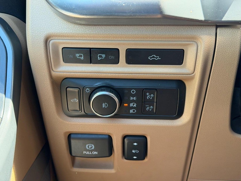 2021 Ford F-150 LARIAT 4WD SuperCrew 5.5' Box