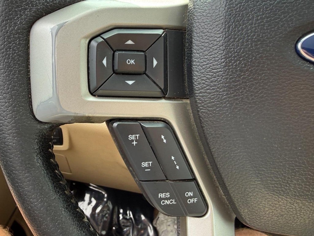 2016 Ford F-150 4WD SuperCrew 145" Lariat