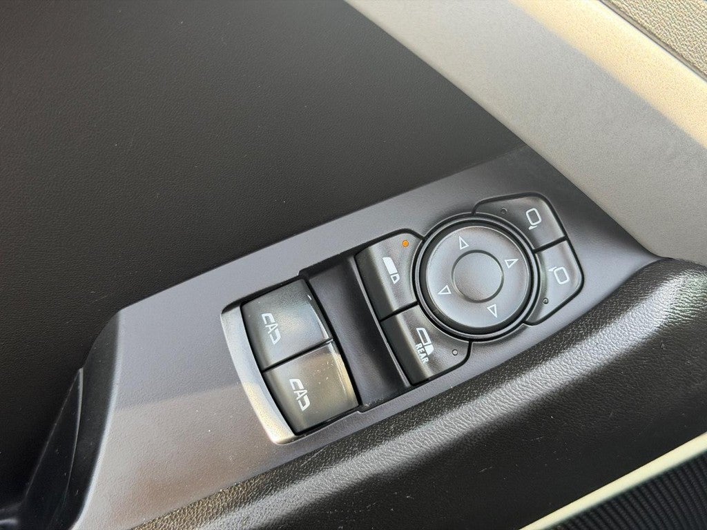 2022 Chevrolet Camaro 2dr Conv 1LT