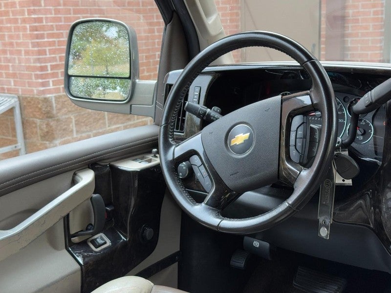 2021 Chevrolet Express Passenger RWD 3500 155" LS