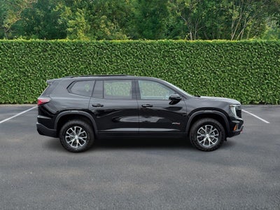 2026 GMC Acadia AWD 4dr AT4