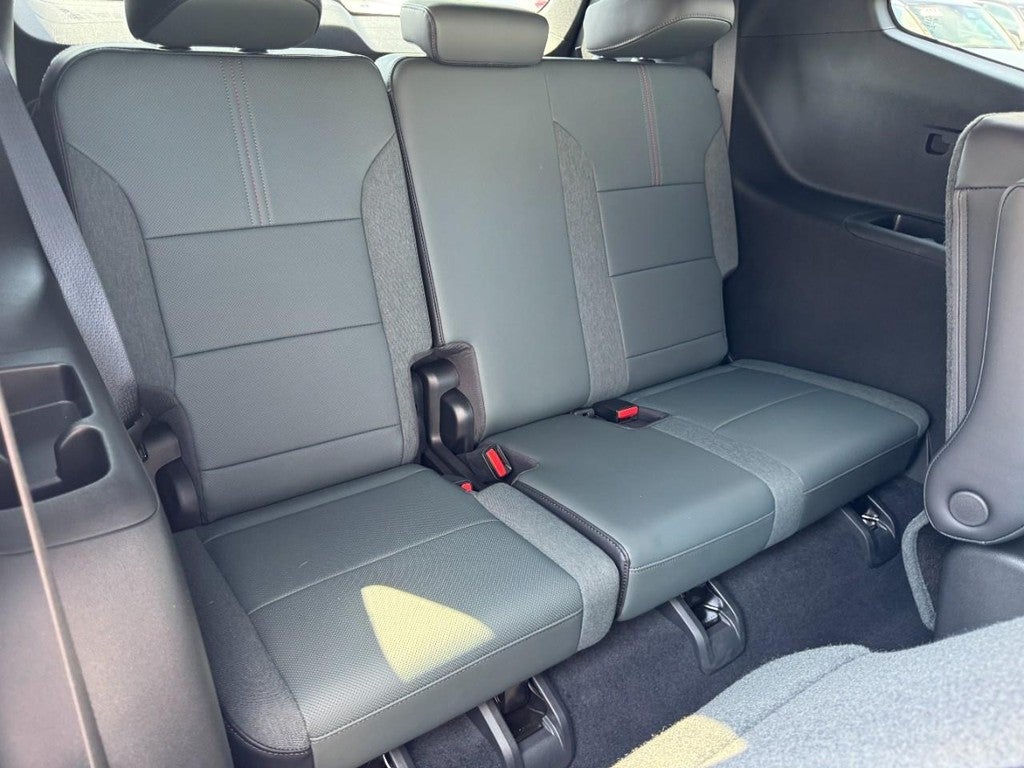 2025 GMC Acadia AWD 4dr AT4