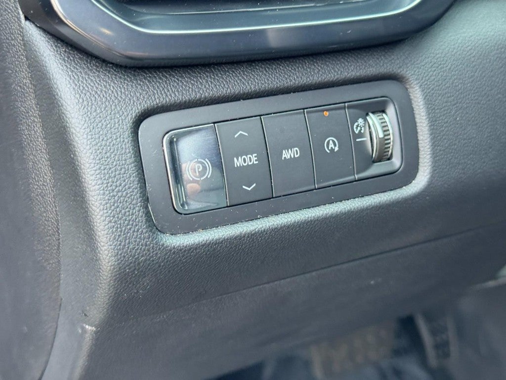 2025 GMC Acadia AWD 4dr AT4