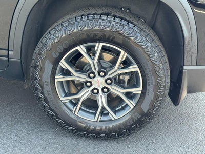 2025 GMC Acadia AWD 4dr AT4