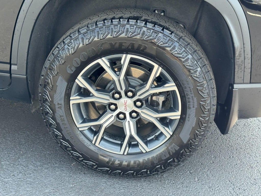 2025 GMC Acadia AWD 4dr AT4