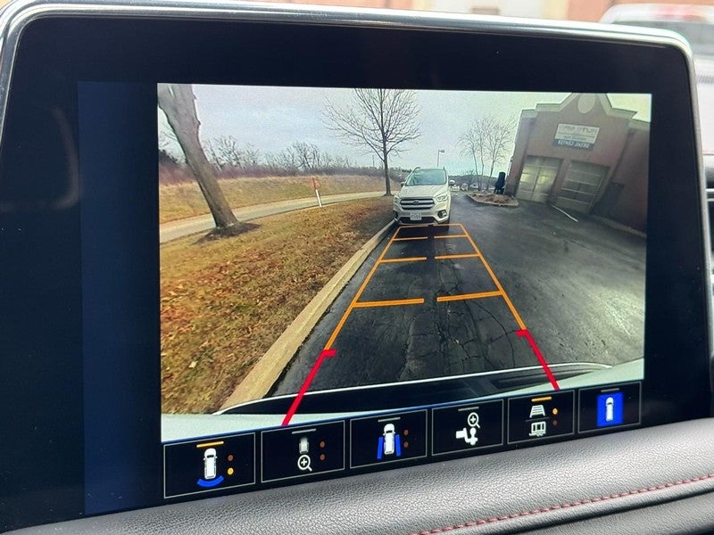 2023 Chevrolet Suburban 4WD 4dr RST