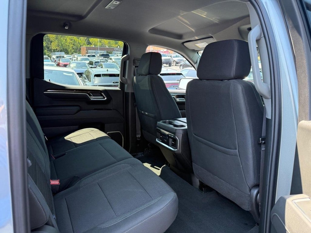 2025 GMC Sierra 1500 4WD Crew Cab 147" Elevation w/3SB
