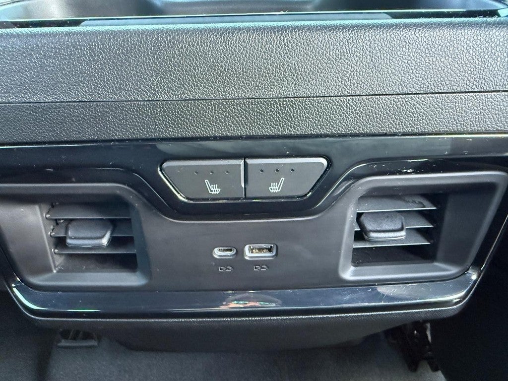 2023 GMC Sierra 1500 4WD Crew Cab 147" AT4
