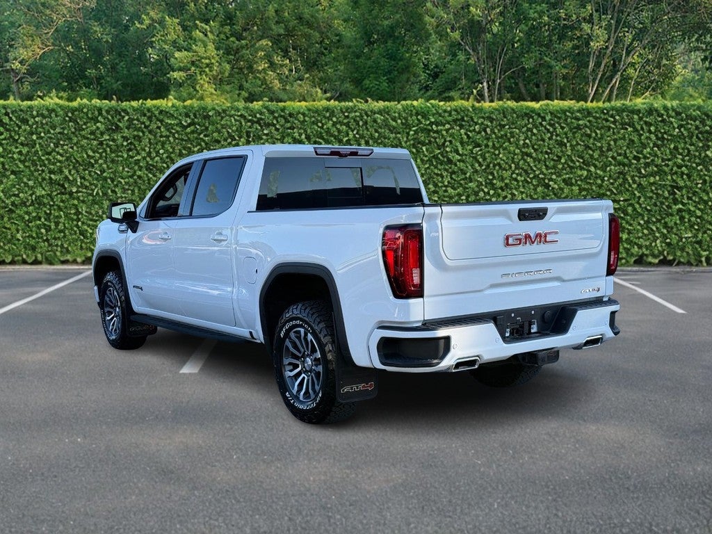 2023 GMC Sierra 1500 4WD Crew Cab 147" AT4