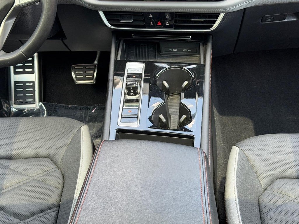2025 Volkswagen Atlas 2.0T Peak Edition 4MOTION