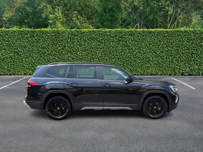 2025 Volkswagen Atlas 2.0T Peak Edition 4MOTION