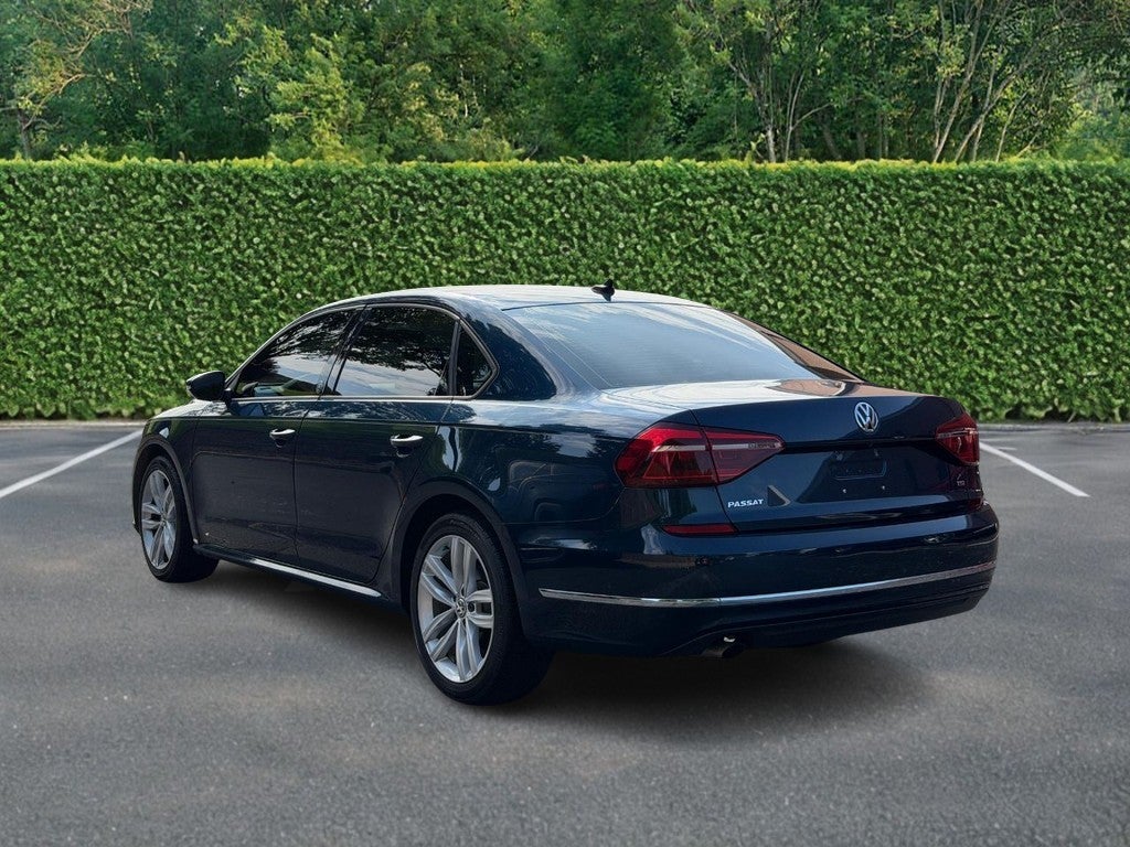 2019 Volkswagen Passat 2.0T Wolfsburg Edition Auto