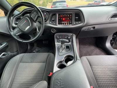 2016 Dodge Challenger 2dr Cpe SXT