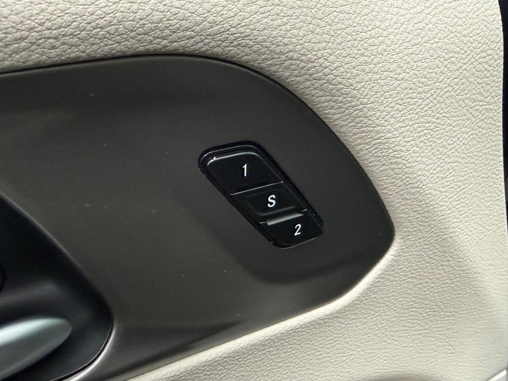 2024 Chrysler Pacifica Touring L FWD