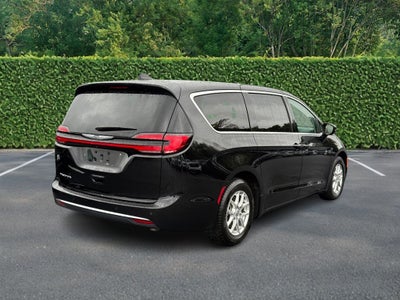 2024 Chrysler Pacifica Touring L FWD