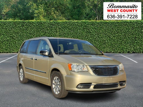 2012 Chrysler Town & Country 4dr Wgn Touring-L
