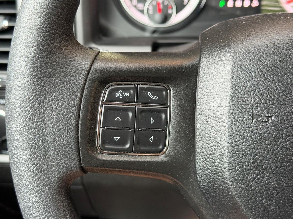 2021 RAM 1500 Classic Tradesman 4x4 Crew Cab 5'7" Box