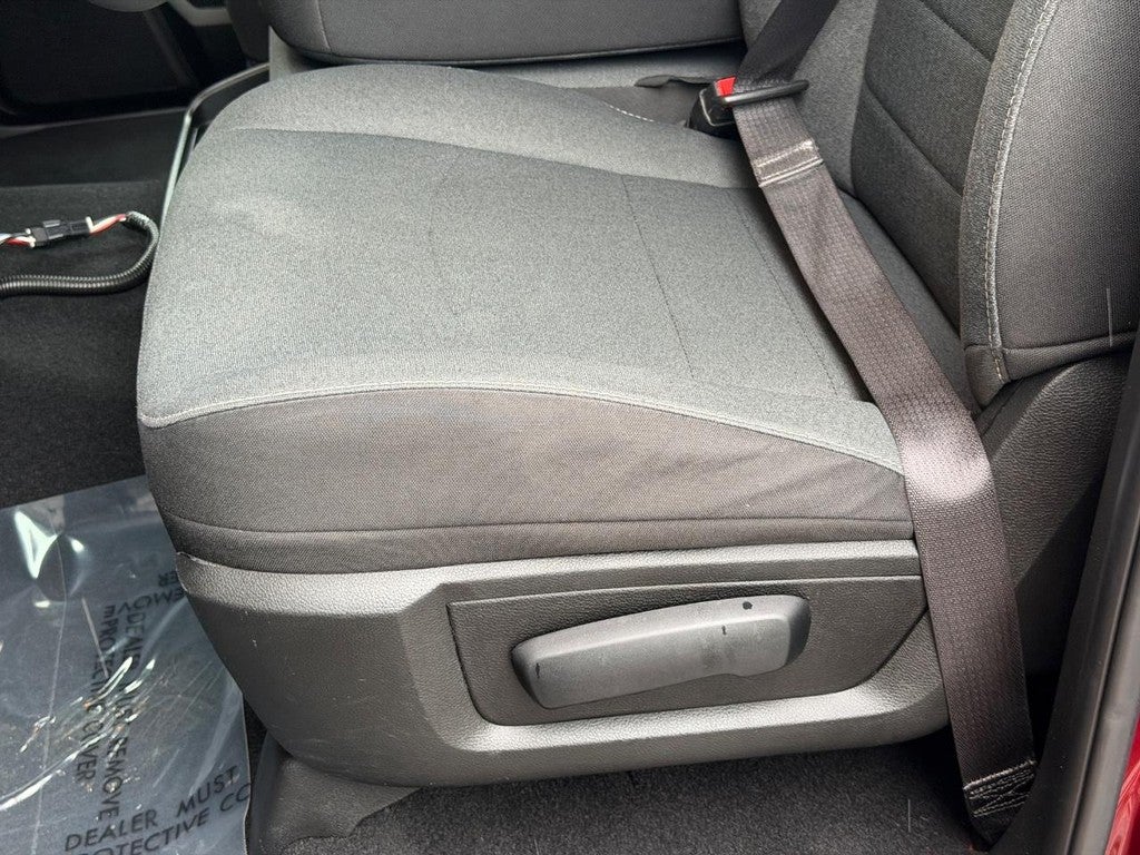 2021 RAM 1500 Classic Tradesman 4x4 Crew Cab 5'7" Box