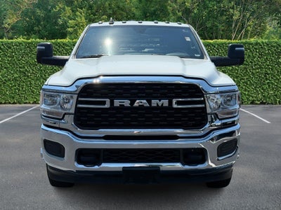 2024 RAM 3500 Chassis Cab SLT 4WD Crew Cab 60" CA 172.4" WB