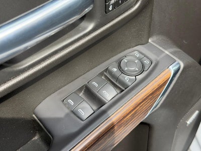 2021 Chevrolet Silverado 1500 4WD Crew Cab 147" High Country