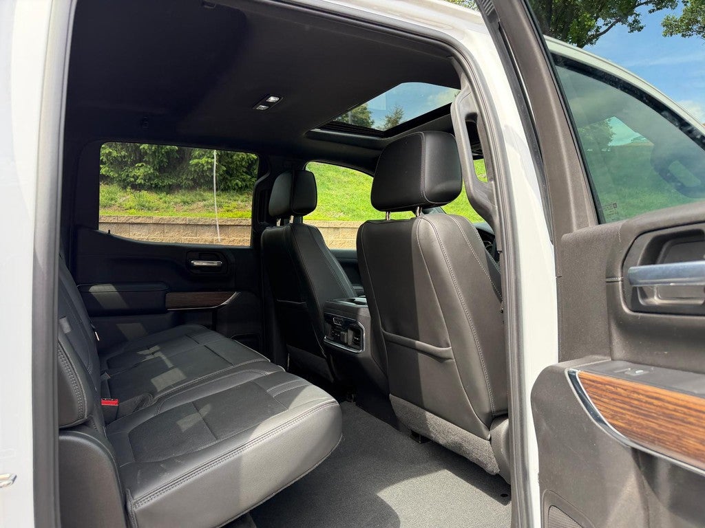 2021 Chevrolet Silverado 1500 4WD Crew Cab 147" High Country