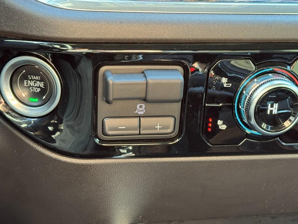 2024 GMC Sierra 1500 4WD Crew Cab 147" Elevation w/3SB