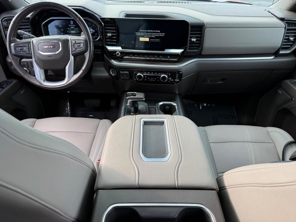2022 GMC Sierra 1500 4WD Crew Cab 147" SLT