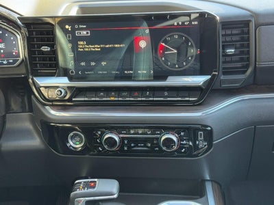 2023 GMC Sierra 1500 4WD Crew Cab 147" SLT