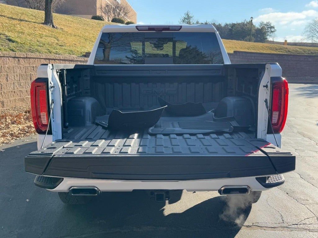 2025 GMC Sierra 1500 4WD Crew Cab 147" AT4