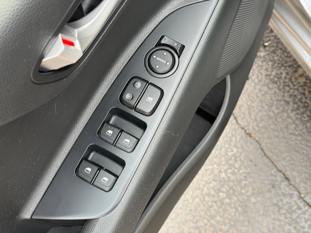 2022 Kia Rio S IVT