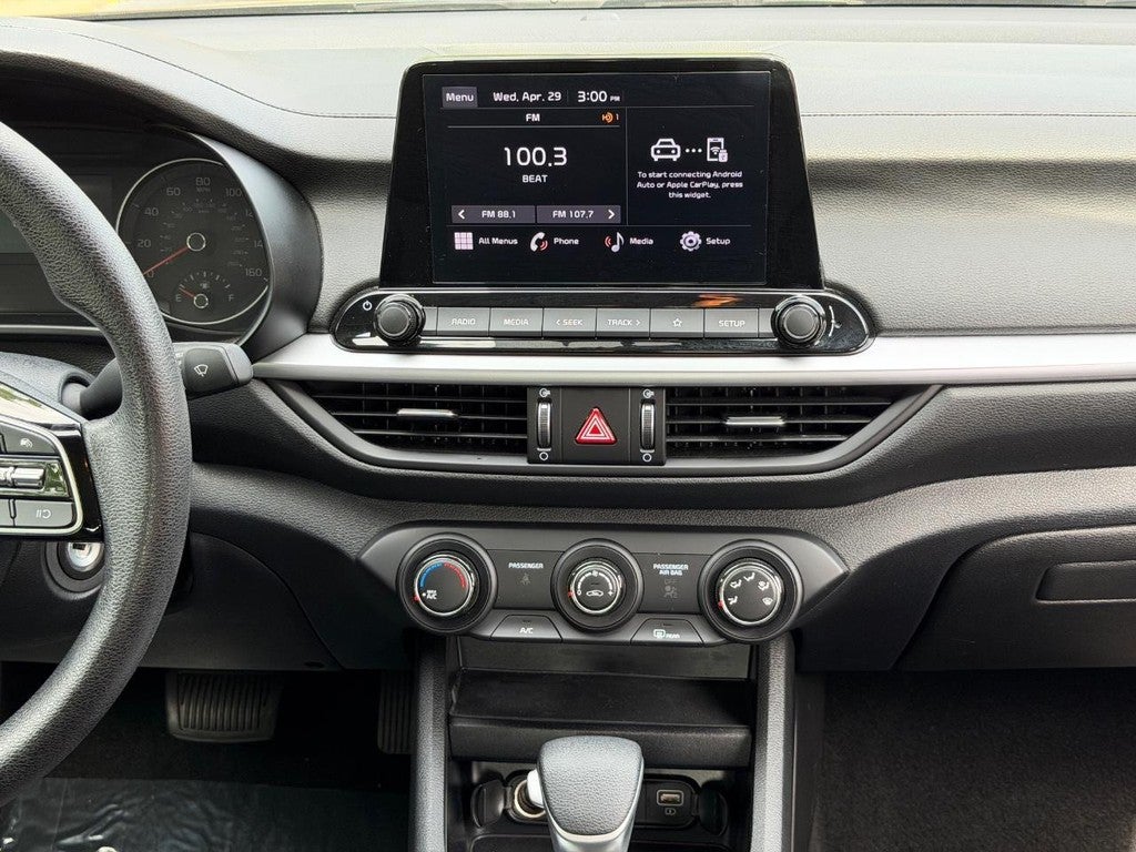 2024 Kia Forte LXS IVT