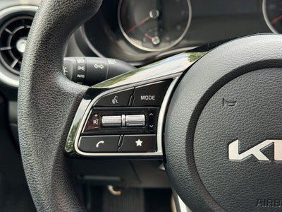 2024 Kia Forte LXS IVT