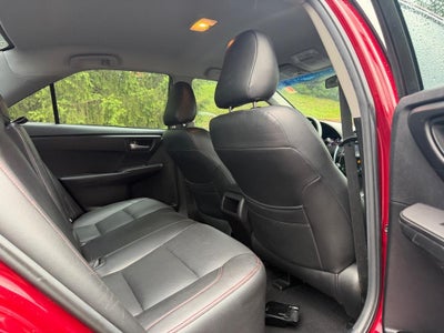 2015 Toyota Camry 4dr Sdn I4 Auto SE (Natl)